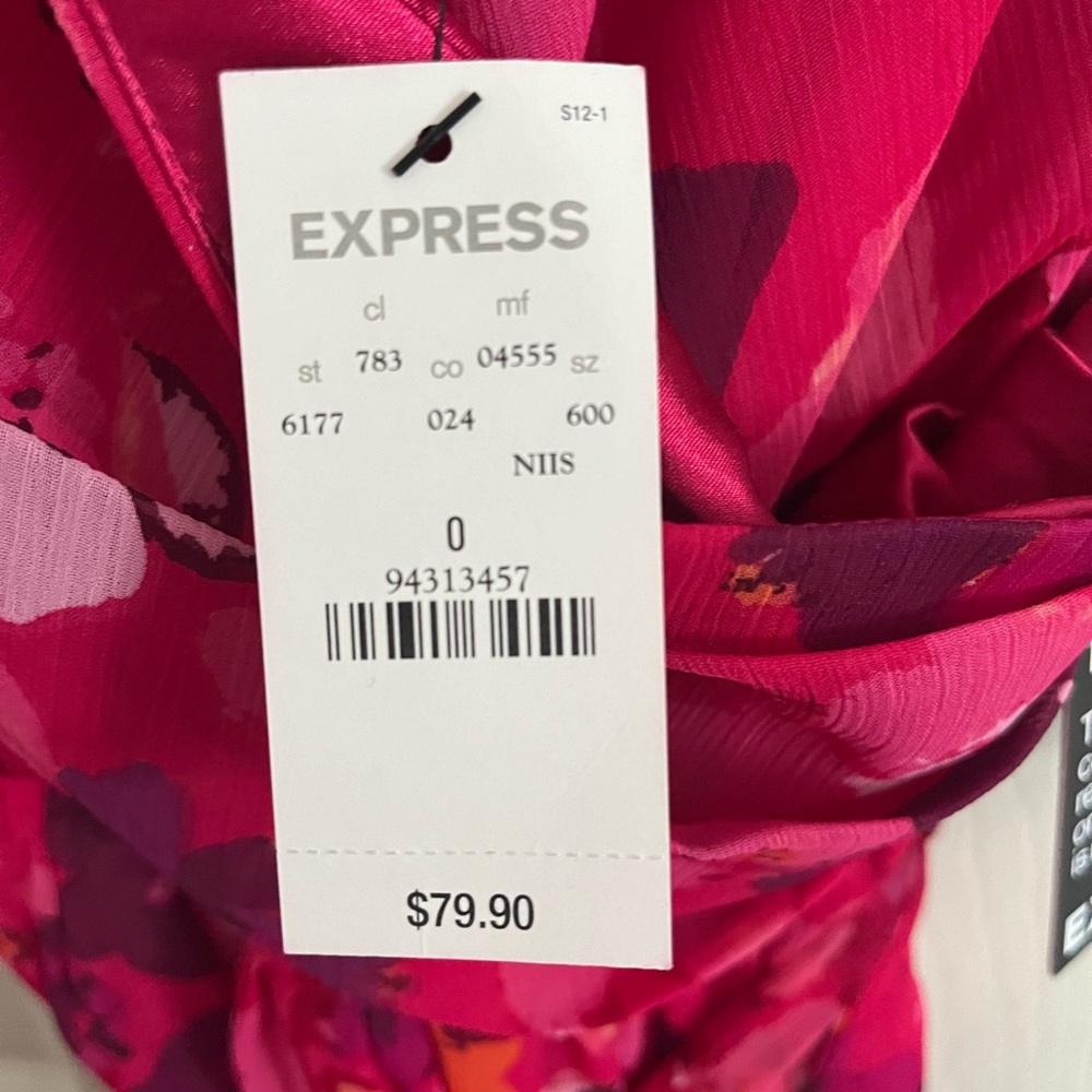 Express dress - Picture 3 of 3